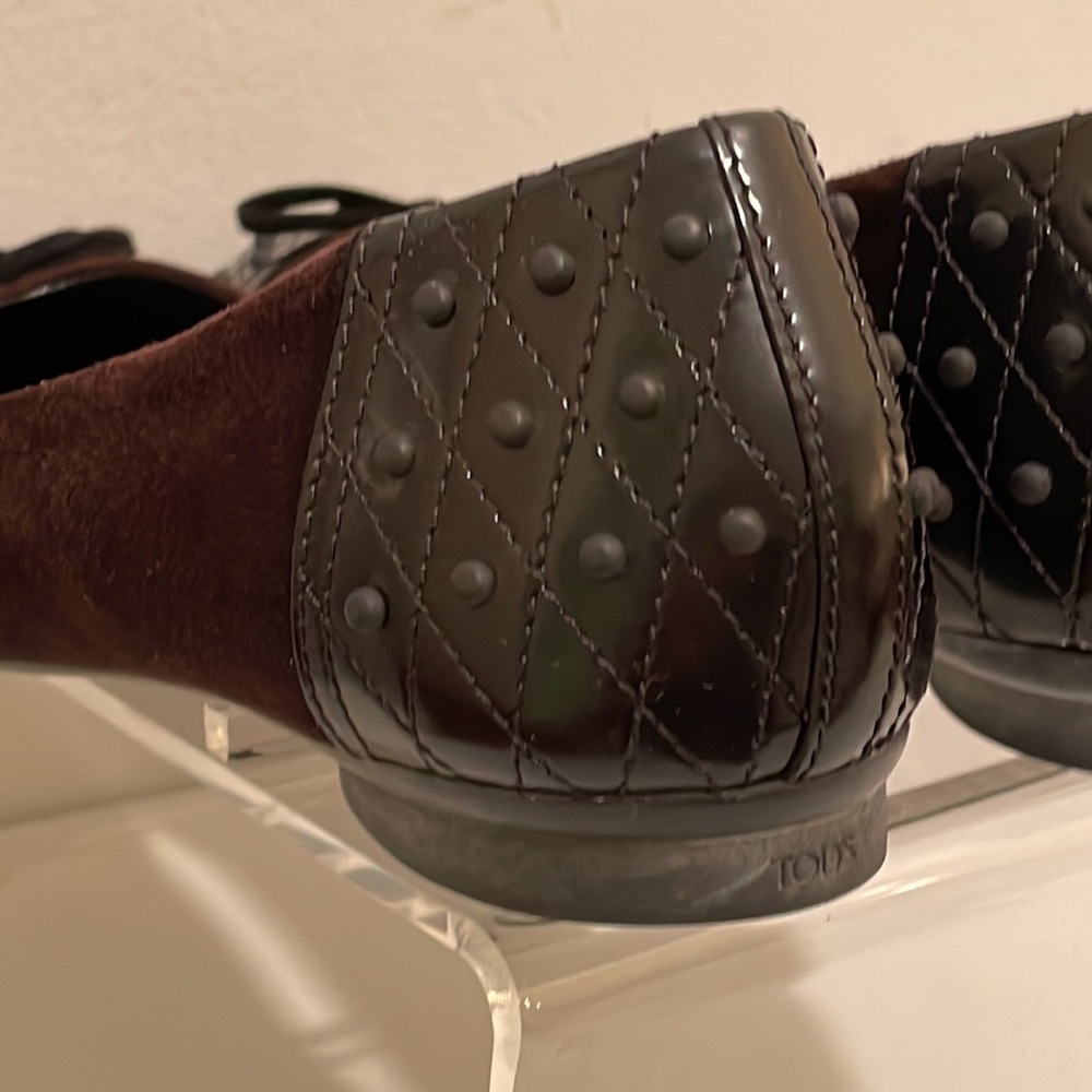 TOD’S - LEATHER AND SUEDE BALLERINA FLATS - Picture 3 of 14